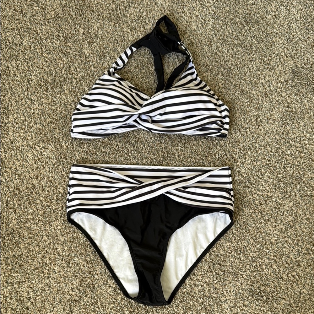 Black and White Striped Bikini Set Size L